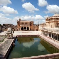 NAGUNUR FORT AND TEMPLES