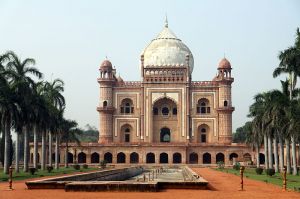 Safdarjung Tomb