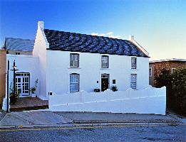 Bayworld - no 7 Castle Hill