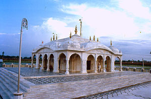 Old Samosharan Temple Pawapuri