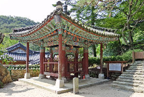 Jeondeungsa Temple