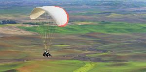 Paragliding in Kamset