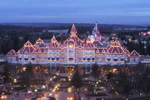 Energize yourself at magical world of Disneyland