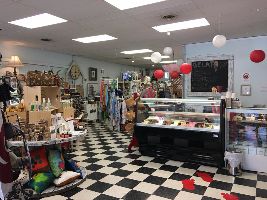 Artisans Attic and Fudgery Gift Shoppe