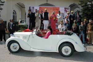 Bring Back the Old Times with the Vintage Car Rally In Jaipur