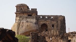 Madan Mahal Fort