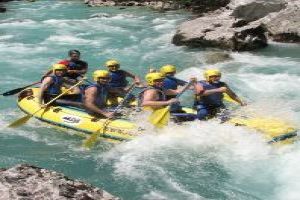 Rafting: Conquer The Rough Waters