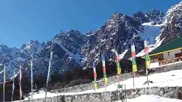 2 Days 1 Night Yumthang Valley Tour Package