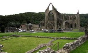 Tintern Abbey 