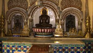 Hanumantal Bada Jain Mandir
