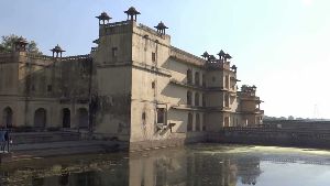Abheda Mahal