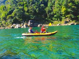 Kayking in Umgnot River