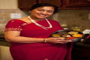 Private cooking class in an Indian home