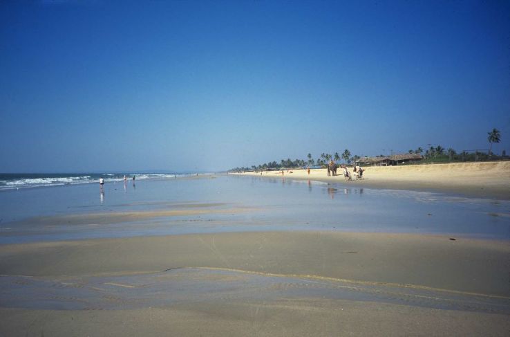 9. Benaulim Beach