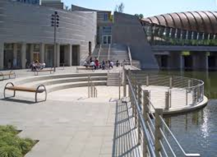 Crystal Bridges Museum of American Art Trip Packages