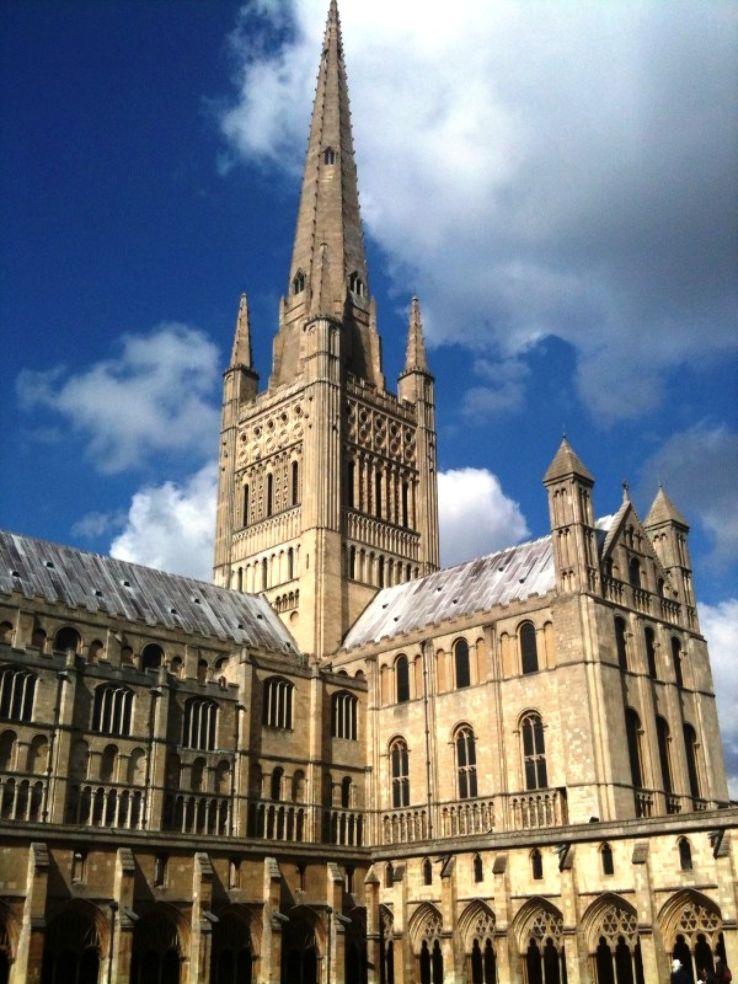 Norwich Cathedral  Trip Packages
