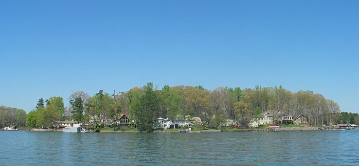 Lake Norman Trip Packages