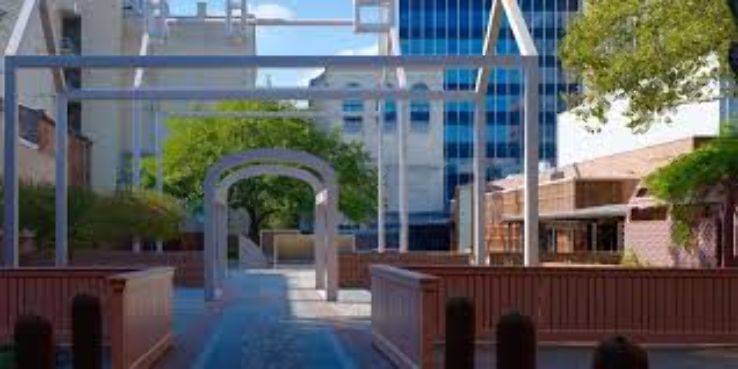 Franklin Court Trip Packages