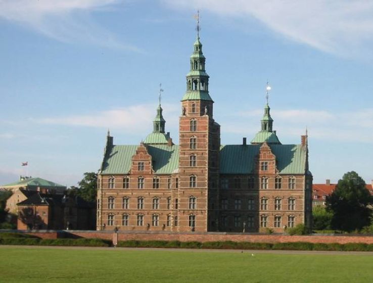 Rosenborg Castle  Trip Packages