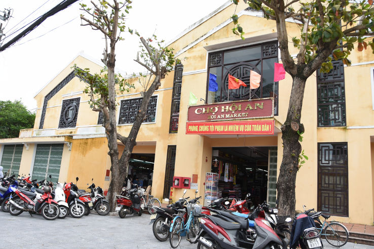 Central Market in Hoi An Trip Packages