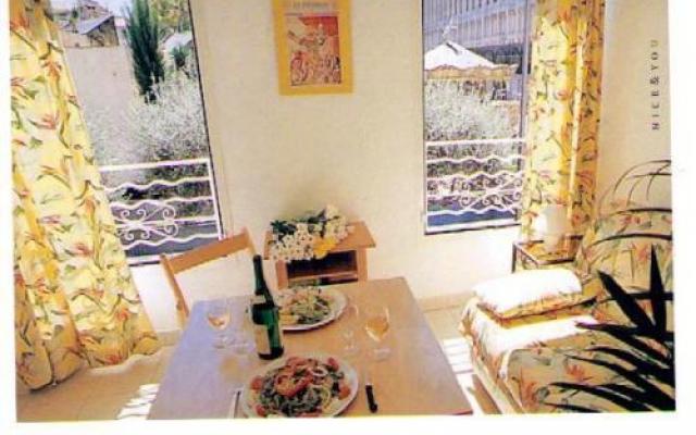 Sleeping Cheap on the Le Meubles Du Soleil in Nice Trip Packages