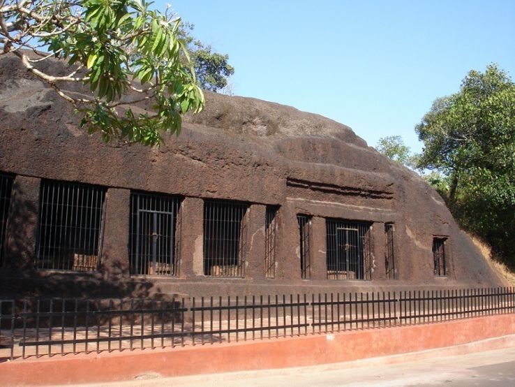 Arvalem Caves / Pandava Caves Trip Packages