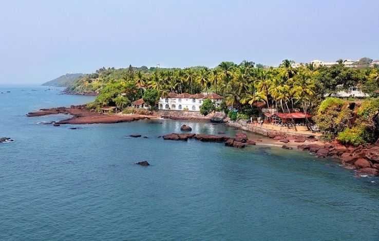 Dona Paula Beach Trip Packages