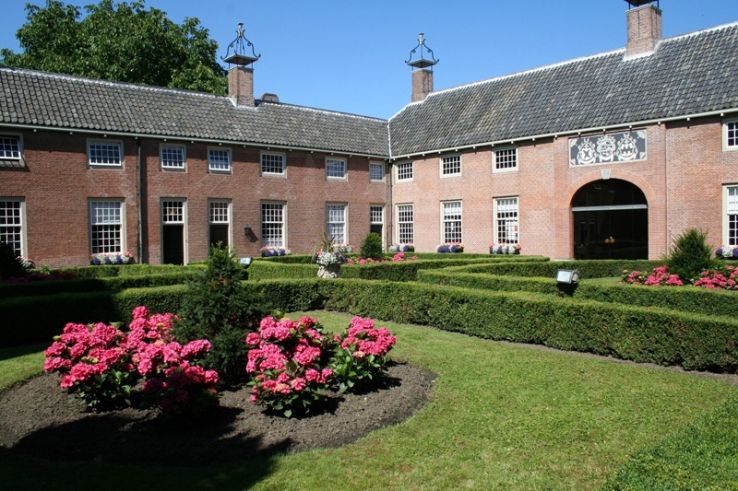 Leerdam Trip Packages