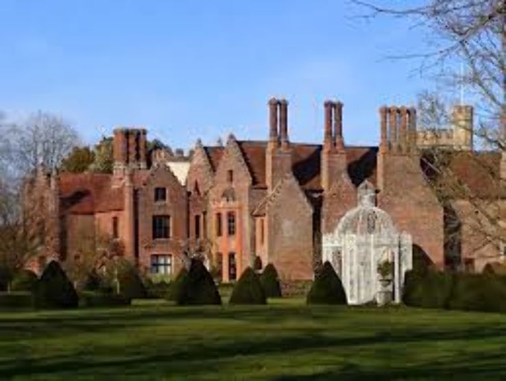 Chenies Manor House Trip Packages
