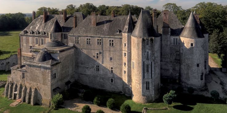 Chateau de Meung sur Loire Trip Packages