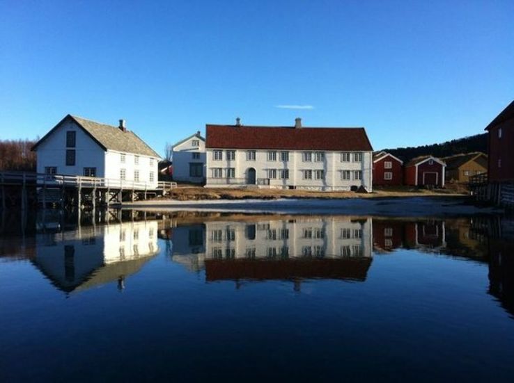 Kjerringoy Trading Post Trip Packages