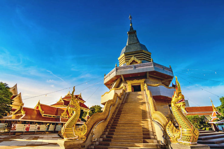 Wat Phothisomphon Trip Packages