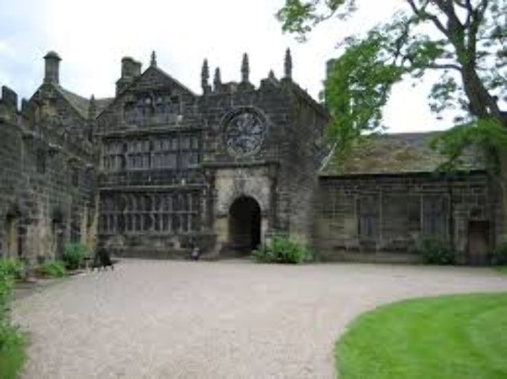 East Riddlesden Hall Trip Packages