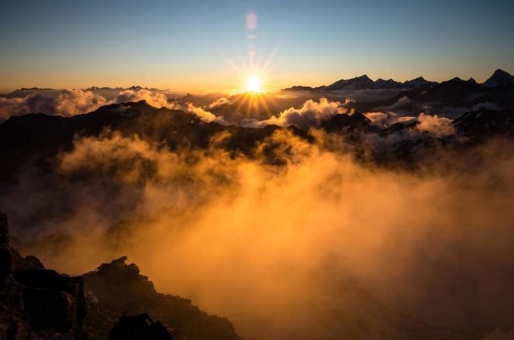 Mont Fort Sunrise Trip Packages