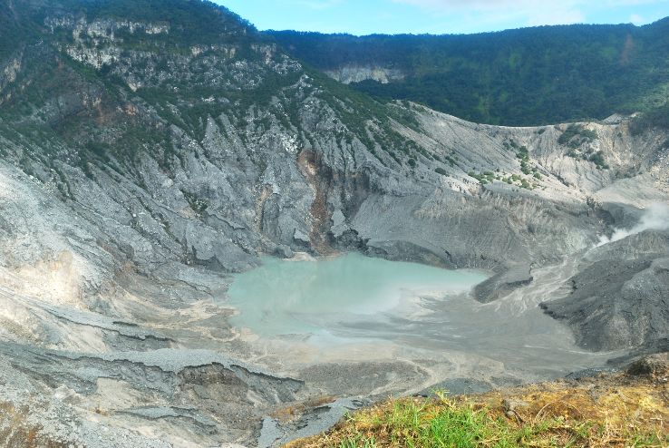 Tangkuban Perahu Trip Packages