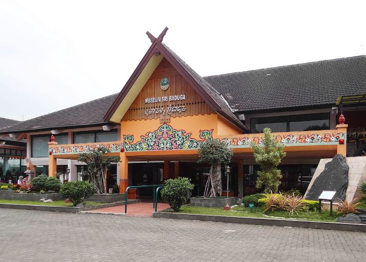 Sri Baduga Museum Trip Packages