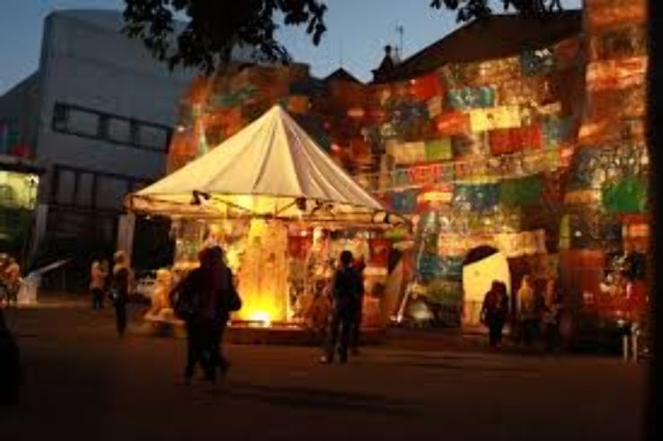 Taman Budaya  Trip Packages