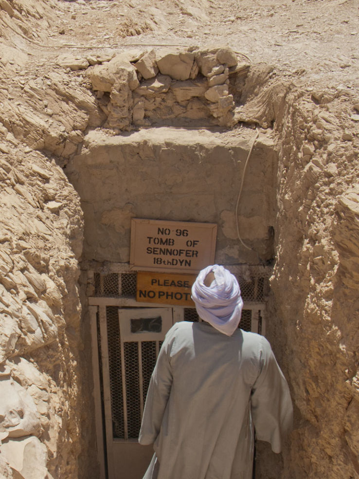 Tombs of the Nobel  Trip Packages