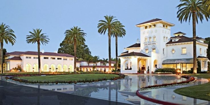 Spend The Night At Hayes Mansion Trip Packages