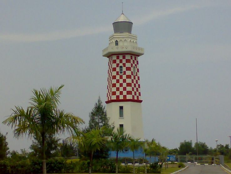Lumut Lighthouse Trip Packages