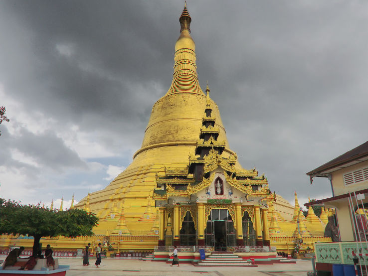 Shwemawdaw Pagoda Trip Packages