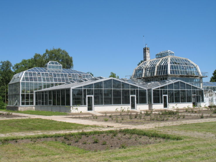 Kaunas Botanical Garden Trip Packages