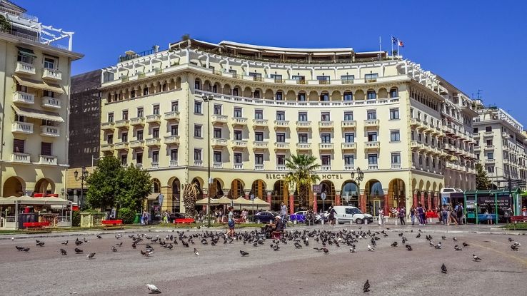 Aristotelous Square Trip Packages