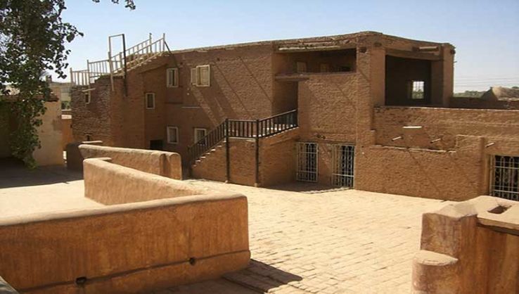 Museum of the Khalifas House Trip Packages