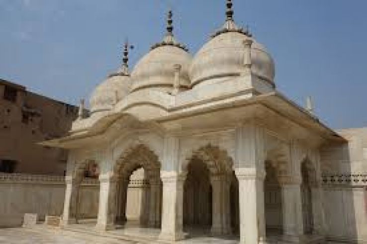 Heart-warming 3 Days 2 Nights Agra Hill Stations Tour Package