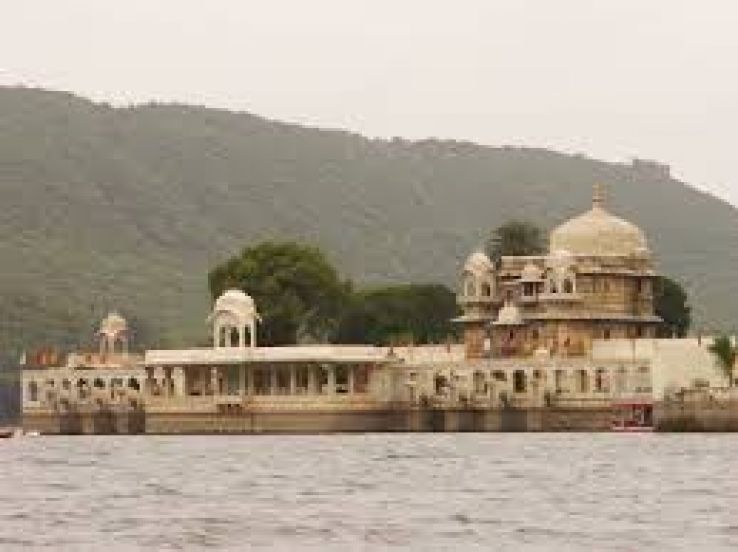 Jag Mandir Trip Packages