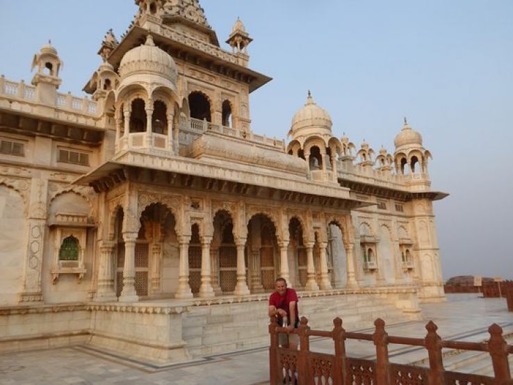 Kunj Bihari Temple Trip Packages