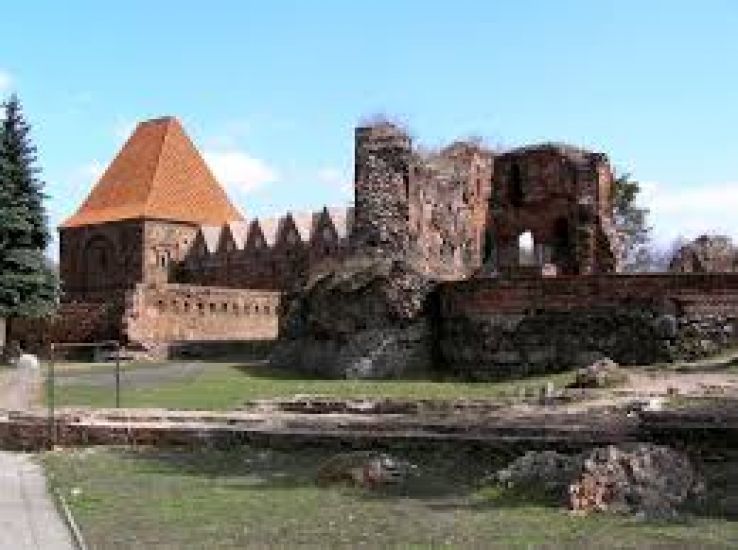 Torun Castle Trip Packages