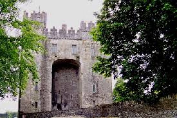 Bunratty Castle & Folk Park Trip Packages