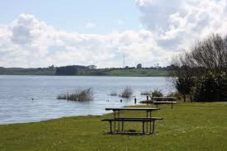 Lake Waahi Trip Packages